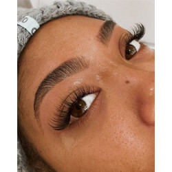 extension de cils effet naturel